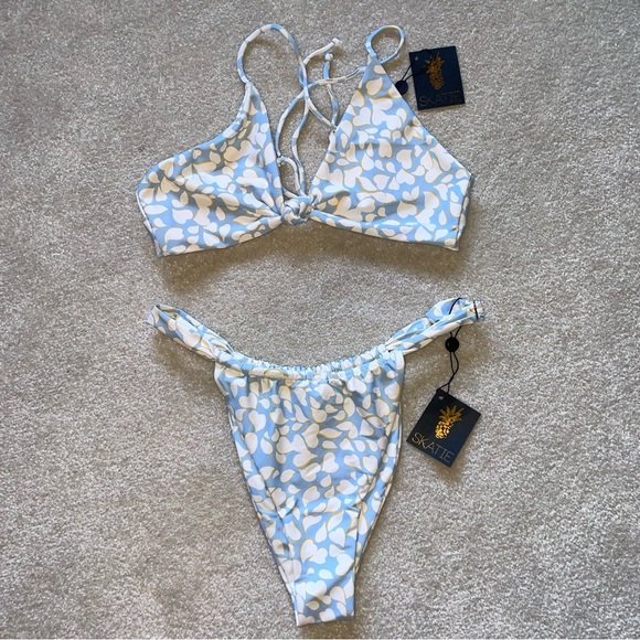 Skatie Other - SKATIE Sarah top and Bobbi thick band bottom bikini set in Nantucket 🩵